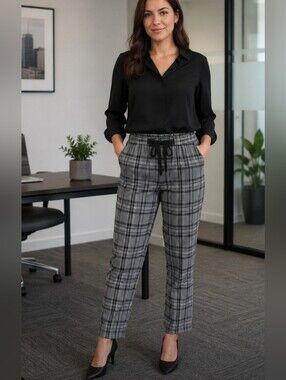 Must Have Gray Black Cropped Plaid Pull On Drawstring Waist Pants NWOT Medium